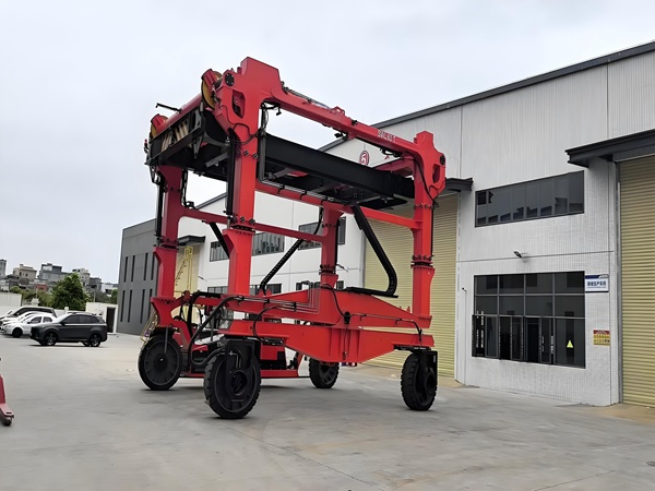 集装箱跨运车 (75).jpg