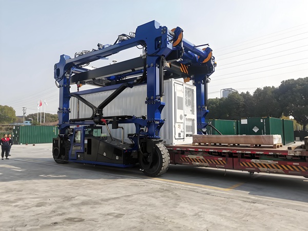 集装箱跨运车 (40).jpg